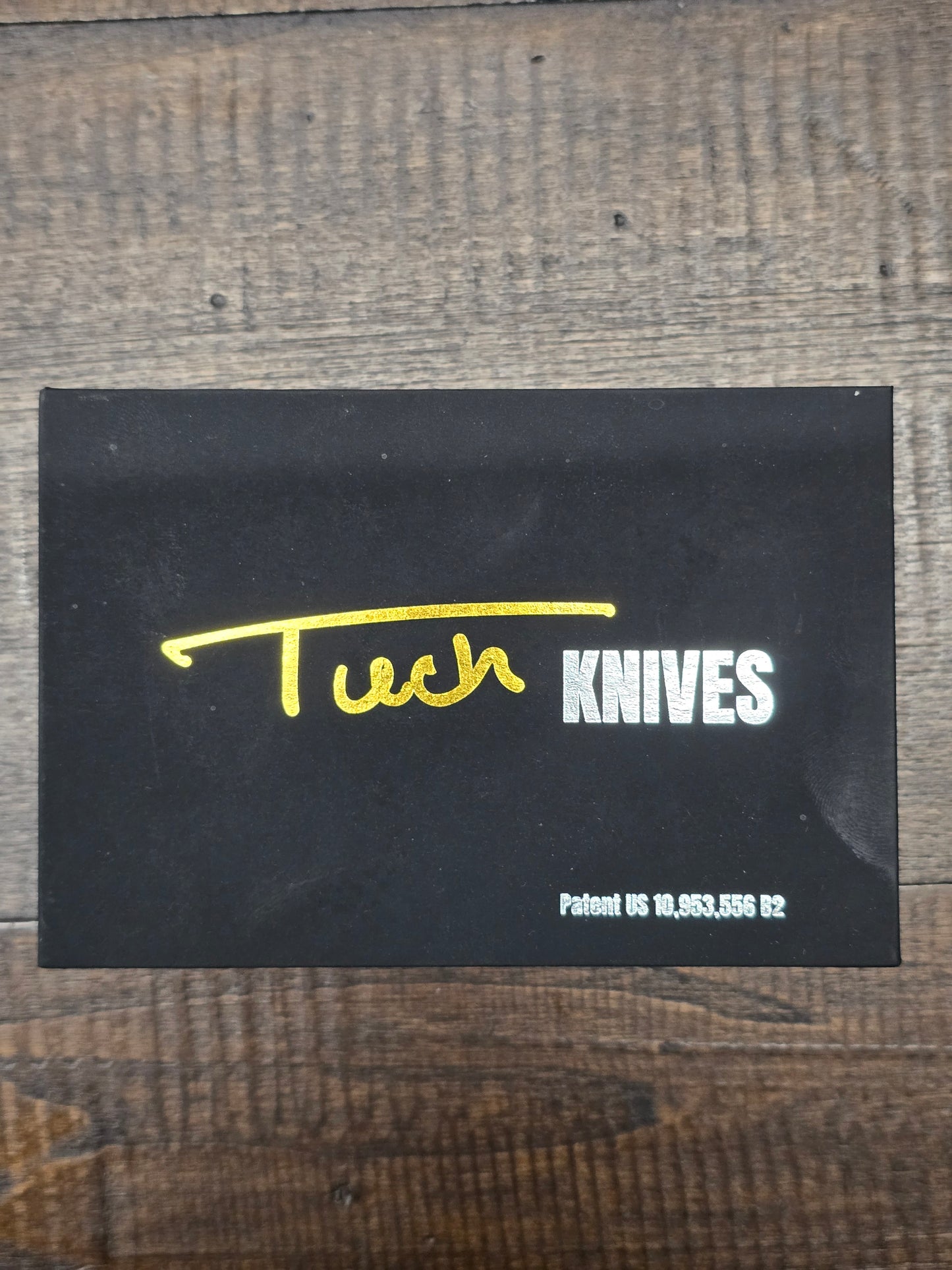 Click V2 by Tuch Knives