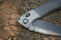 Benchmade Gold Class Crooked River AXIS Lock Knife Carbon Fiber (4" Black DLC)