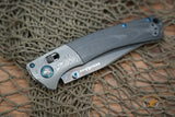 Benchmade Gold Class Crooked River AXIS Lock Knife Carbon Fiber (4" Black DLC)