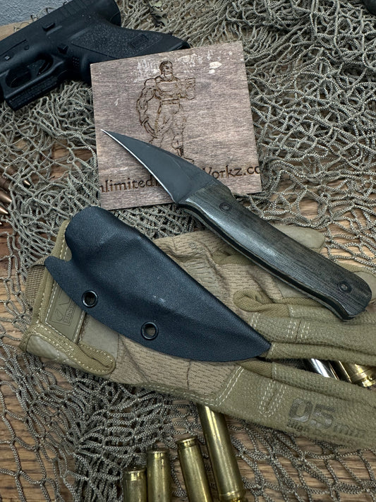 Field Initiative Rooster Green Micarta scales, Coated Black  Blade