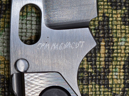 Dwayne Dwyer DCG   Carbon Fiber/ Ti scales, Magnacut BBNM
