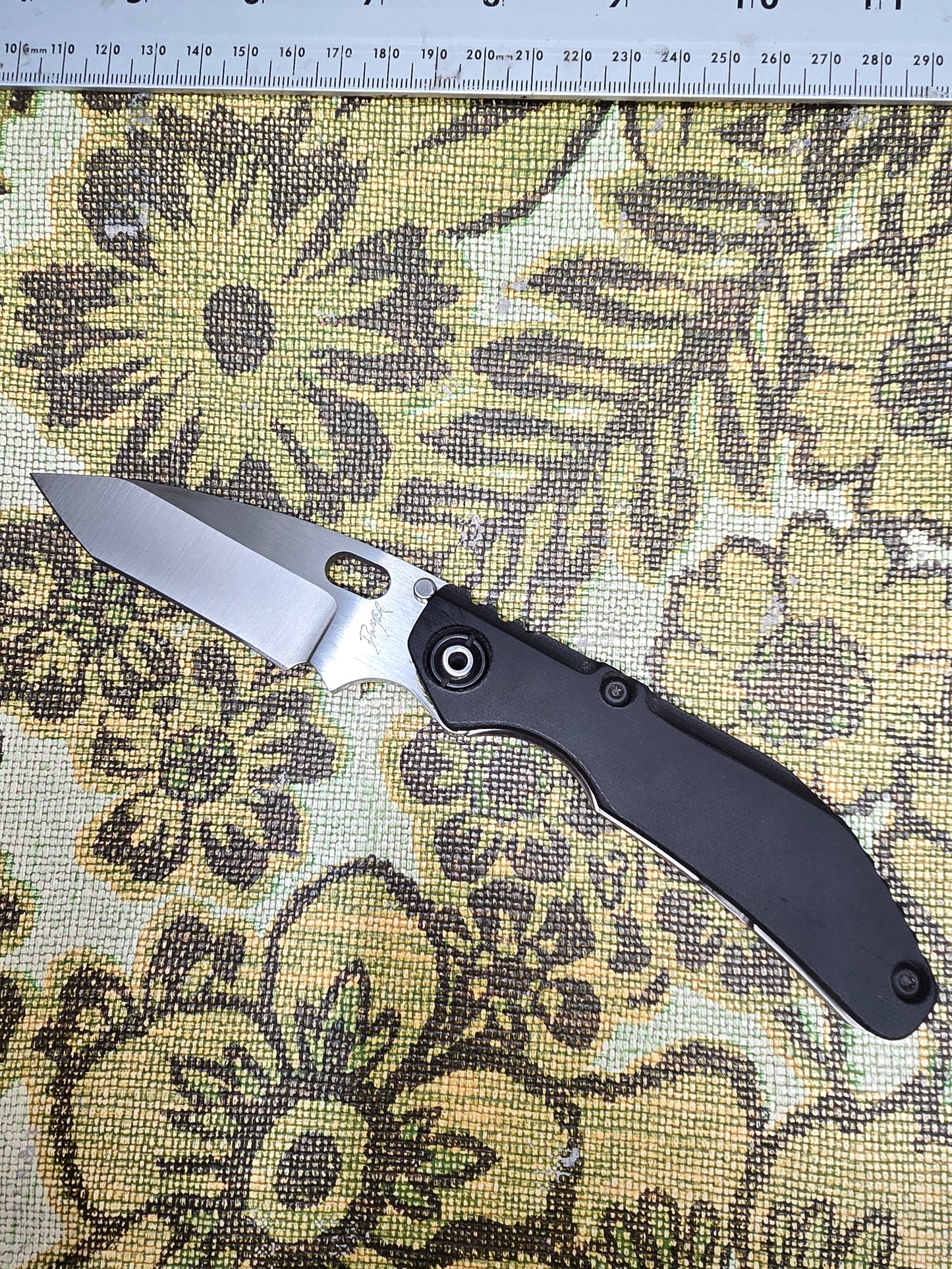 Dwayne Dwyer DCG   Black G10/ Ti scales, Tanto Magnacut BBNM
