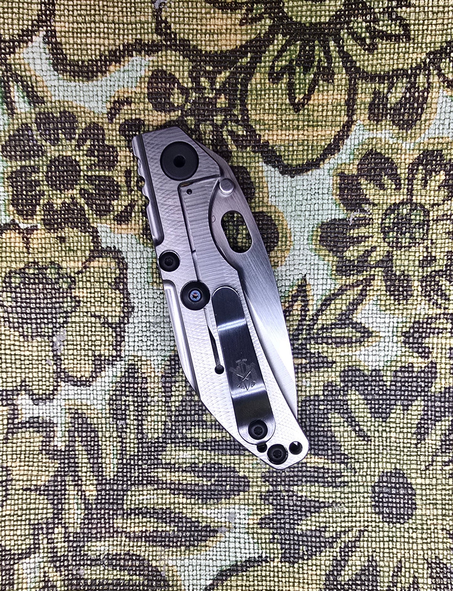 Dwayne Dwyer DCG   Black G10/ Ti scales, Tanto Magnacut BBNM