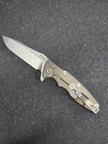 Hinderer Eklipse Upgraded dark matter CF scale and Hinderer Titanium deep carry clip