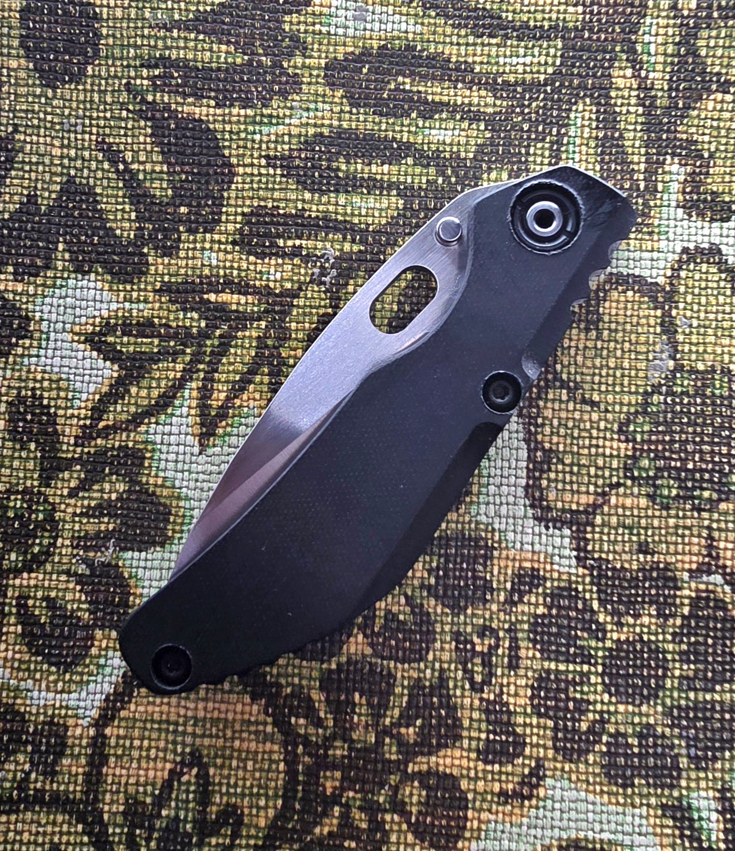 Dwayne Dwyer DCG   Black G10/ Ti scales, Tanto Magnacut BBNM