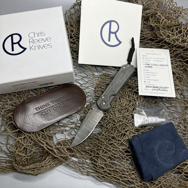 Chris Reeve Large Sebenza 31 Drop Point, Black Micarta Inlay / Boomerang Damascus - L31-1202