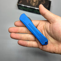 Heretic Knives Manticore S OTF AUTO 2.55" CPM-MagnaCut Black DLC Double Edge Dagger Blade, Blue Aluminum Handle with Blue CamoCarbon Top - H024-6A-BLU/CF