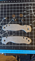 Titanium Spyderco Paramilitary 3 Lightweight Scales